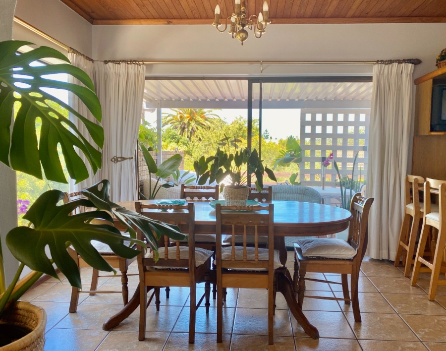 4 Bedroom Property for Sale in Table View Western Cape